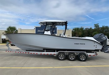 2025 Cape Horn 32T Gray Boat